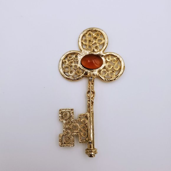 Oversized Golden Gripoix Key Brooch, Vintage Large Filigree Pin - Picture 7 of 8